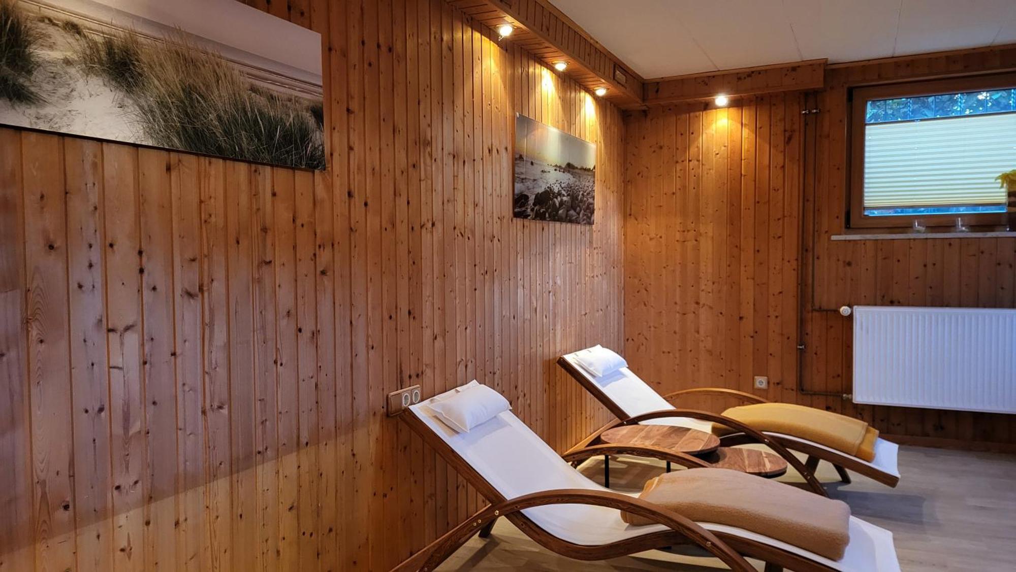 Zwei Ferienwohnungen Ankerpatz 70 Qm Mit Loggia & Puppenstube 50 Qm Mit Gartenterrasse In Hagenburg Naehe Steinhuder Meer Екстер'єр фото